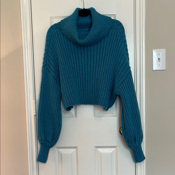 Urban Outfitters Sweaters - Urban Outfitters MIA Turtleneck Crop Sweater